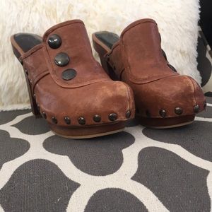 Jessica Simpson Brown bootie